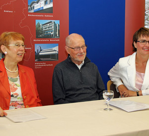 Von links: Dr. Elisabeth Diederichs (LBZ), Dr. Manfred Peters, Ute Bahrs (LBZ) (Foto: Christoph Mayr)