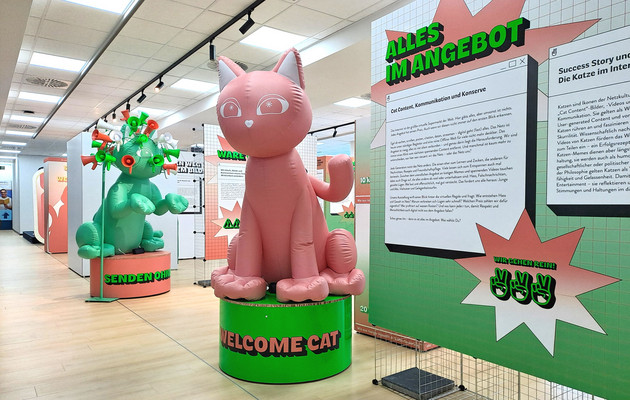 LBZ Koblenz: “Alles im Angebot – Wanderausstellung über Desinformation, digitale Gewalt und unseren Alltag im Netz”